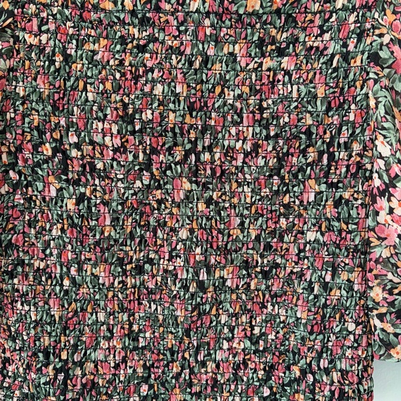 BB Dakota Sz XS Multicolor Floral Smocked Crop Top Elbow Length Puff Sleeves - Picture 4 of 8